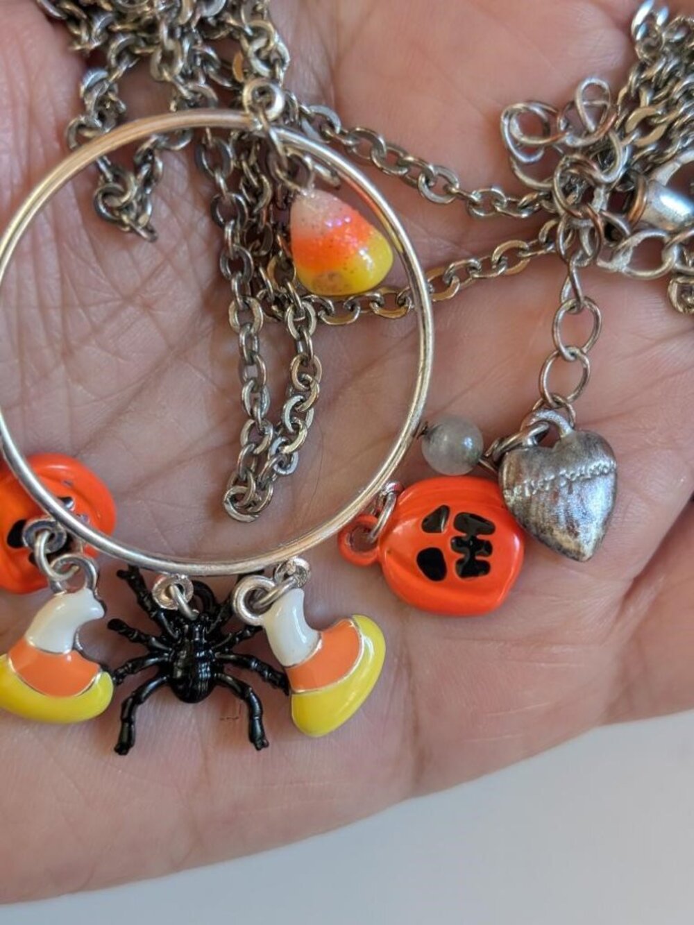 Betsey Jhonson Vintage Silver Tone Halloween Glass Charm Pendant Necklace.